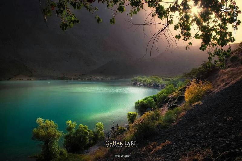 تصویری زیبا از دریاچه گَهَر+عکس