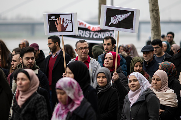 (تصاویر) اعتراض مسلمانان آلمان به حادثه تروریستی