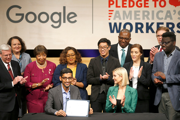 (تصاویر) دیدار ایوانکا ترامپ و مدیر گوگل